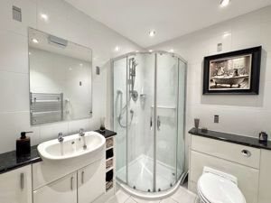 Photo 21- click for photo gallery